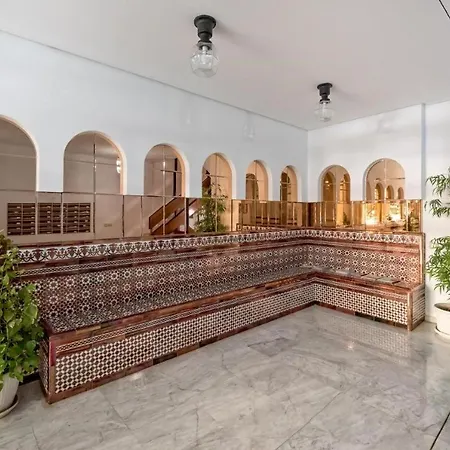 Costa Del Sol Апартаменти